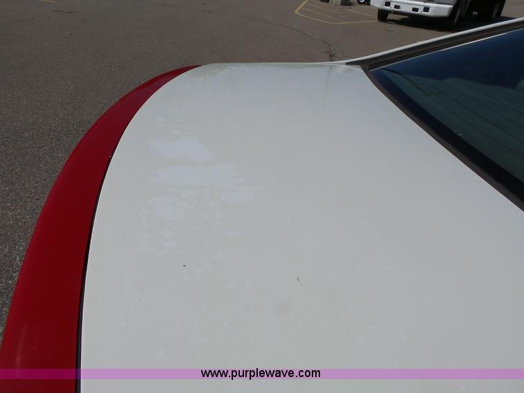 image for item J4937 2002 Dodge Intrepid SE