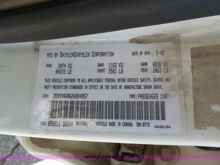 image for item J4937 2002 Dodge Intrepid SE