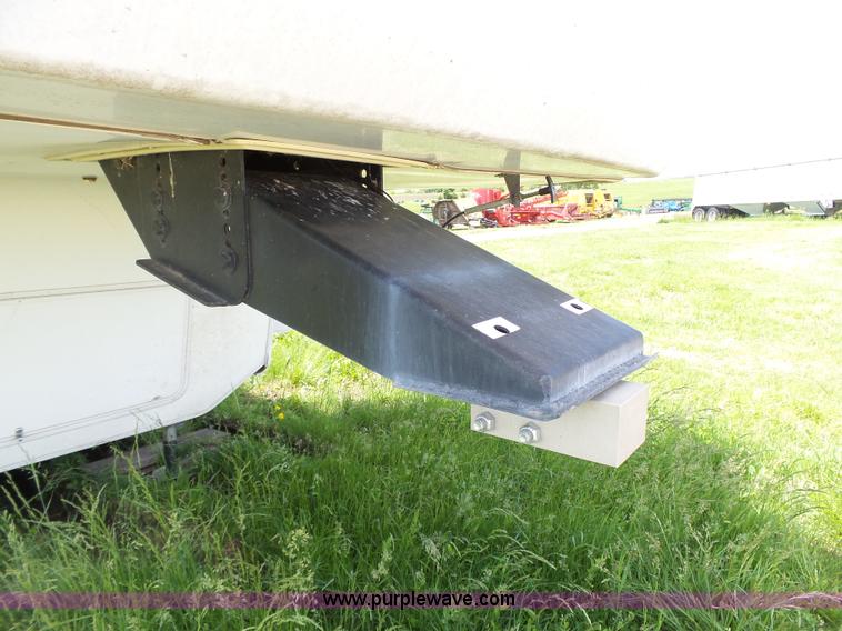 image for item J4949 2004 Cedar Creek camper