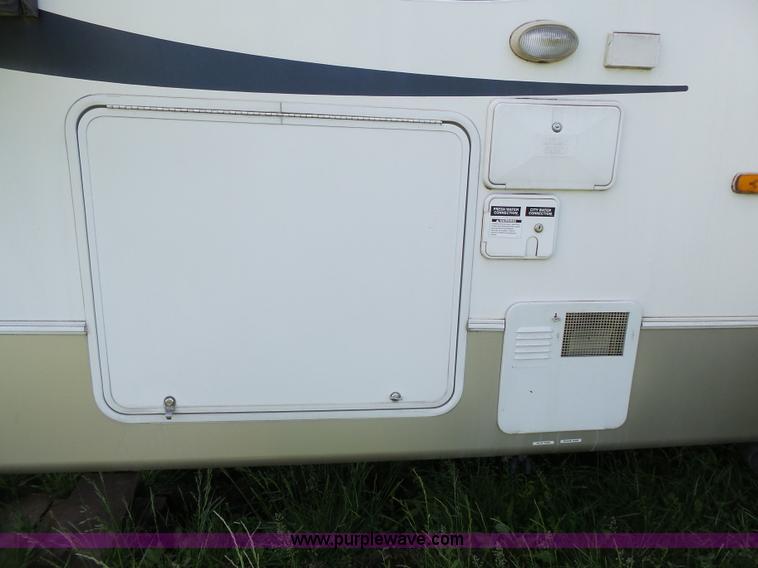 image for item J4949 2004 Cedar Creek camper