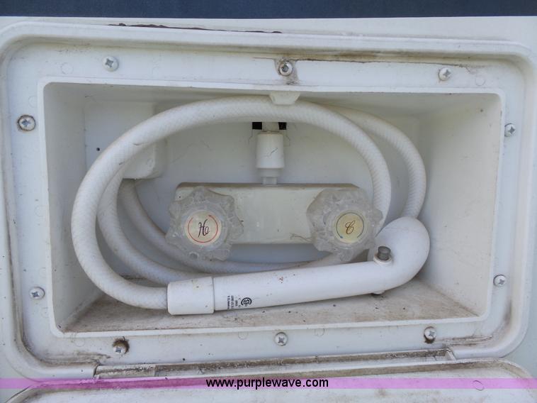 image for item J4949 2004 Cedar Creek camper