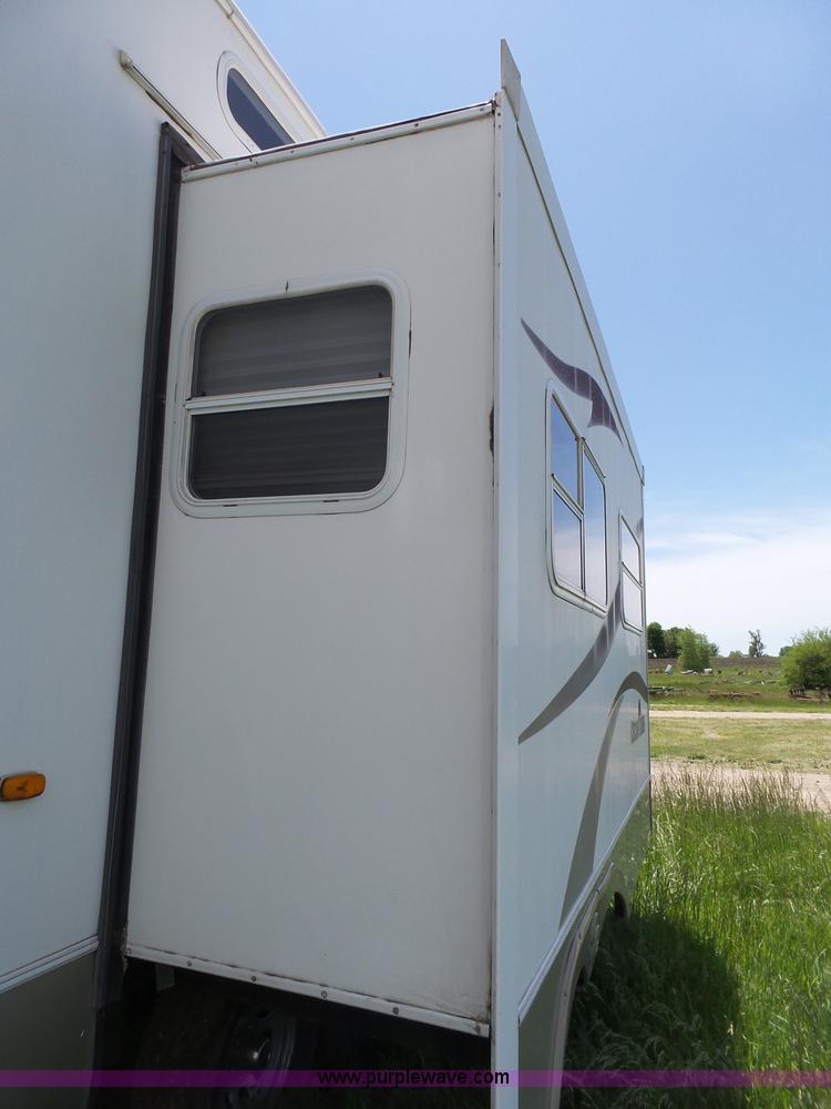 image for item J4949 2004 Cedar Creek camper