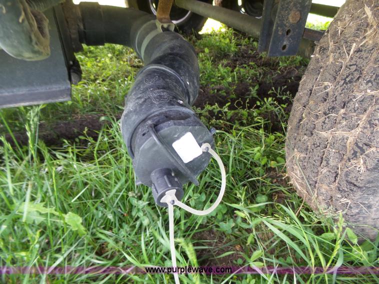 image for item J4949 2004 Cedar Creek camper