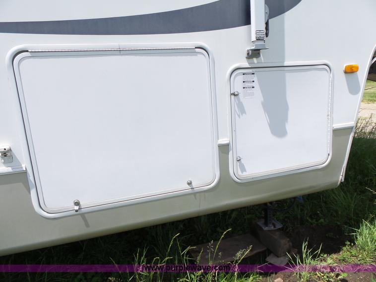 image for item J4949 2004 Cedar Creek camper