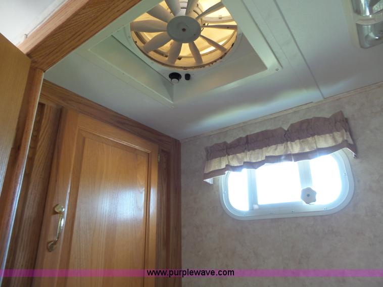 image for item J4949 2004 Cedar Creek camper