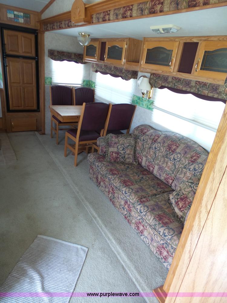 image for item J4949 2004 Cedar Creek camper