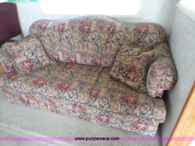 image for item J4949 2004 Cedar Creek camper