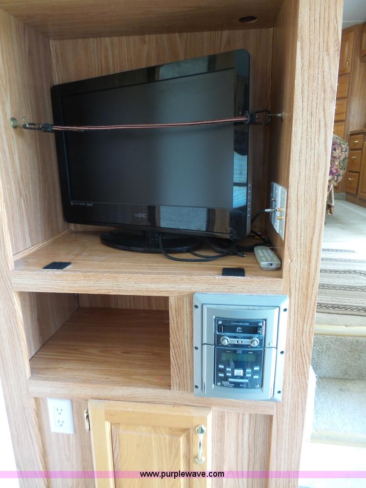 image for item J4949 2004 Cedar Creek camper