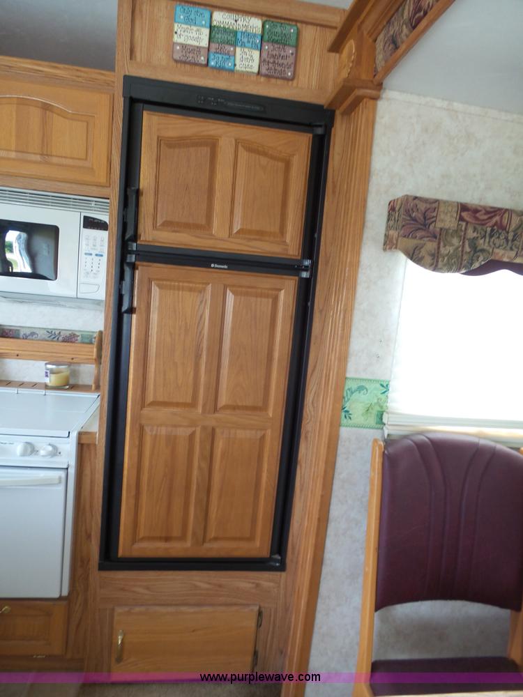 image for item J4949 2004 Cedar Creek camper