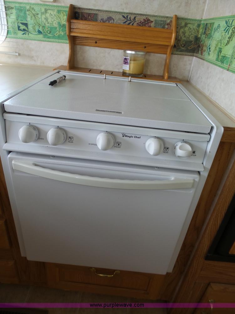 image for item J4949 2004 Cedar Creek camper