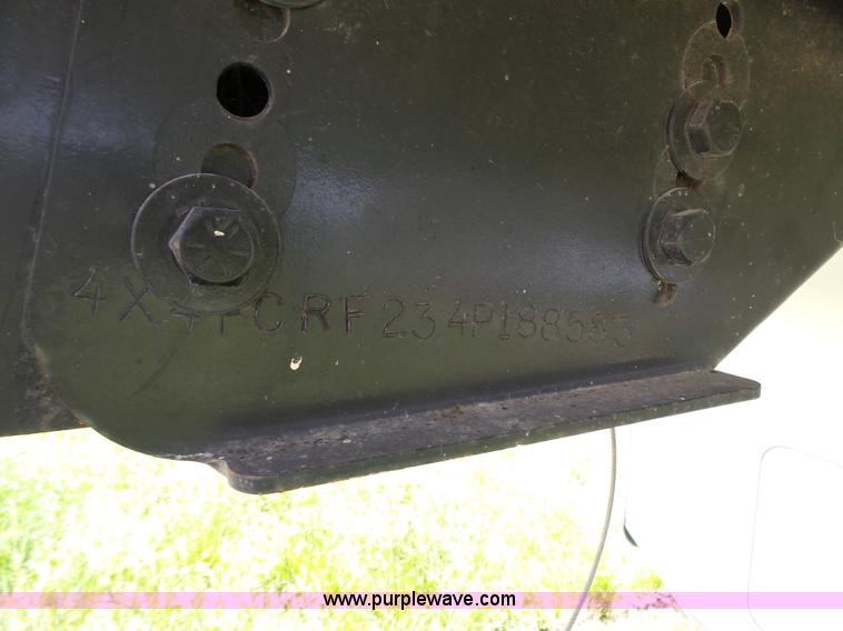 image for item J4949 2004 Cedar Creek camper