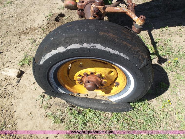 image for item J6108 International 560 tractor