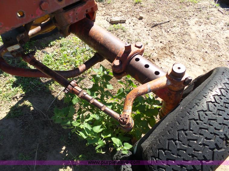 image for item J6108 International 560 tractor