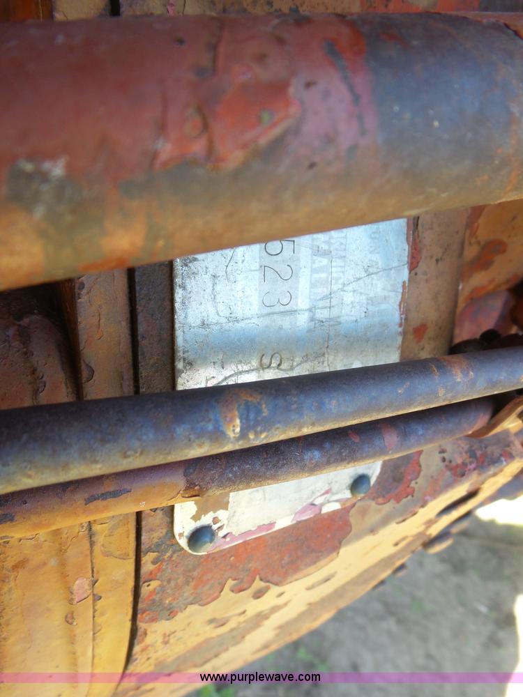 image for item J6108 International 560 tractor