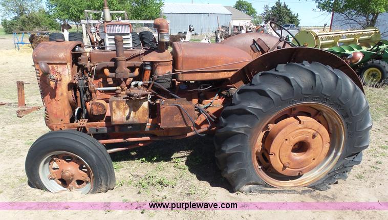 image for item J6109 International WD tractor