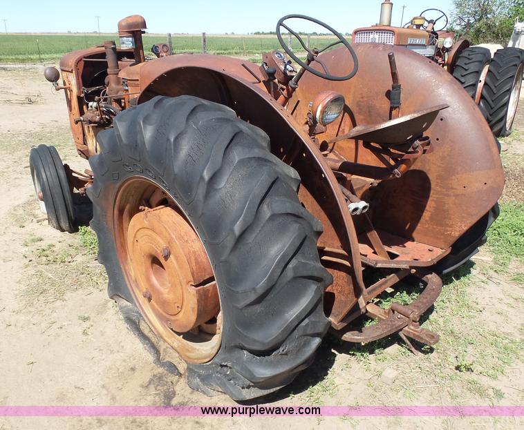 image for item J6109 International WD tractor