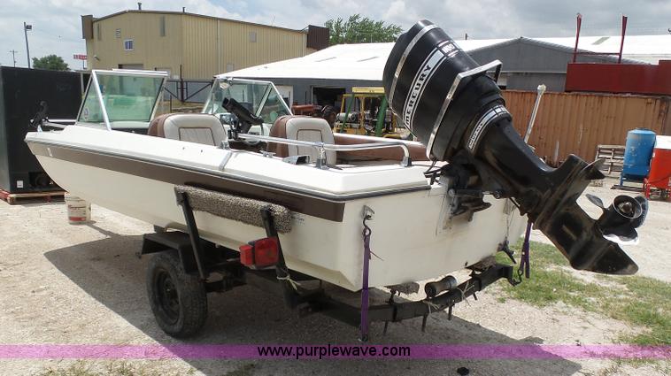 image for item J6114 1975 Ozark boat