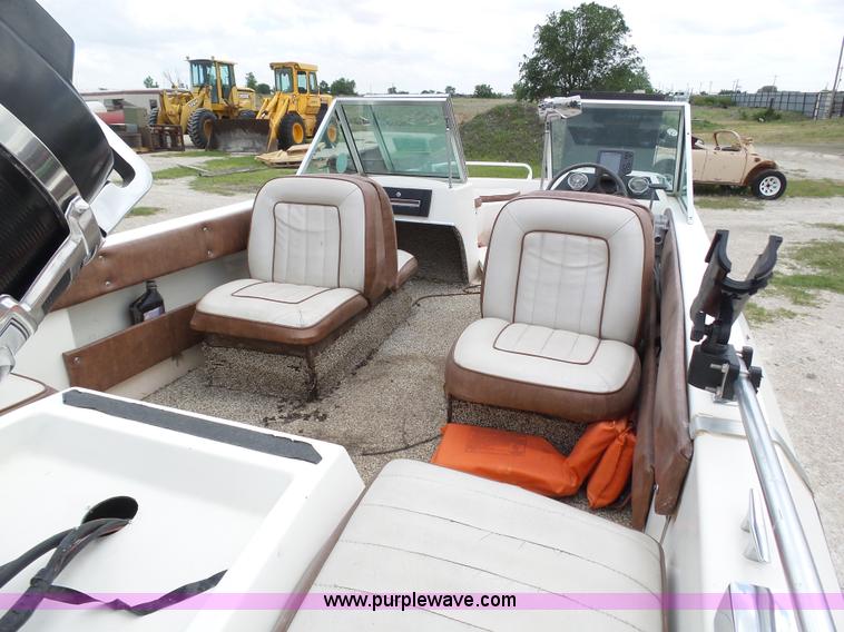 image for item J6114 1975 Ozark boat