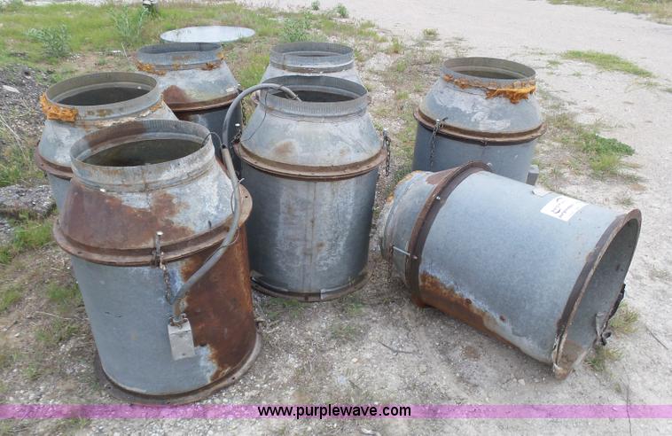 image for item J6116 (7) grain bin exhaust fans