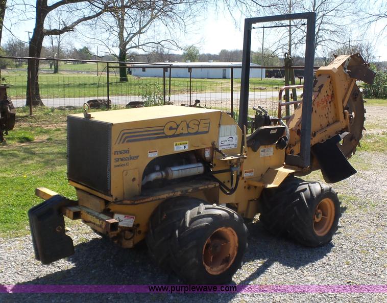 image for item J7527 1995 Case Maxi-Sneaker C rock saw