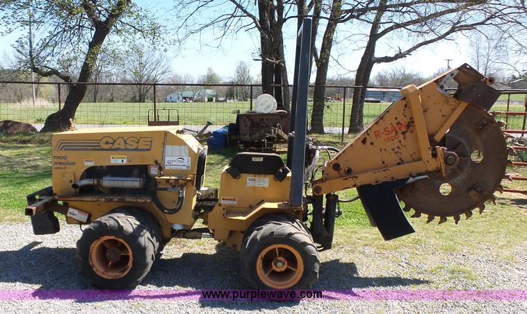 image for item J7527 1995 Case Maxi-Sneaker C rock saw