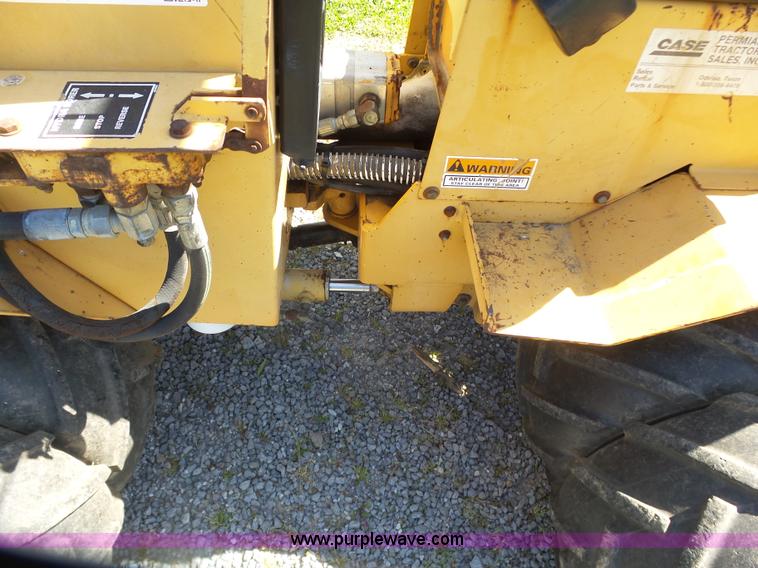 image for item J7527 1995 Case Maxi-Sneaker C rock saw