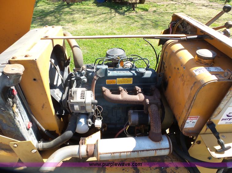 image for item J7527 1995 Case Maxi-Sneaker C rock saw