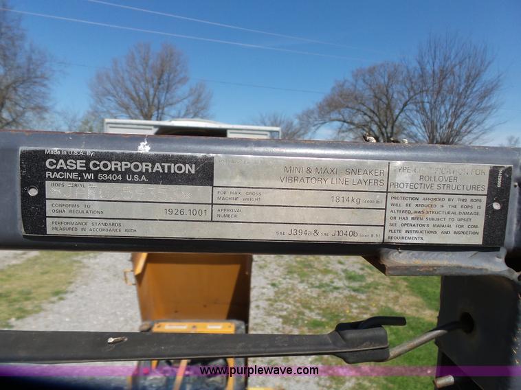 image for item J7527 1995 Case Maxi-Sneaker C rock saw