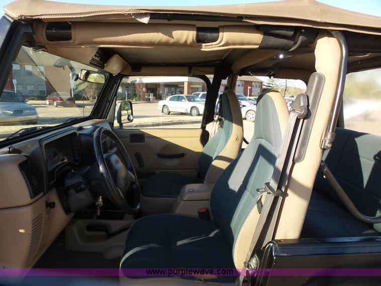 image for item J7528 1999 Jeep Wrangler