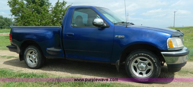 image for item J8930 1997 Ford F150 pickup truck