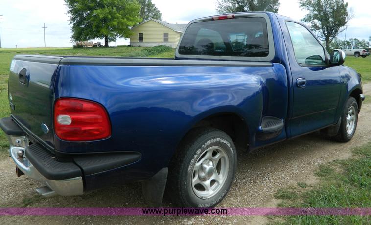 image for item J8930 1997 Ford F150 pickup truck