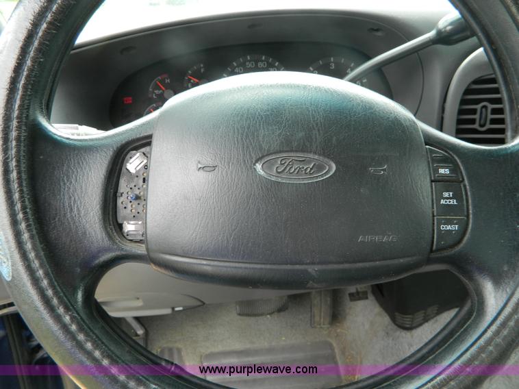 image for item J8930 1997 Ford F150 pickup truck