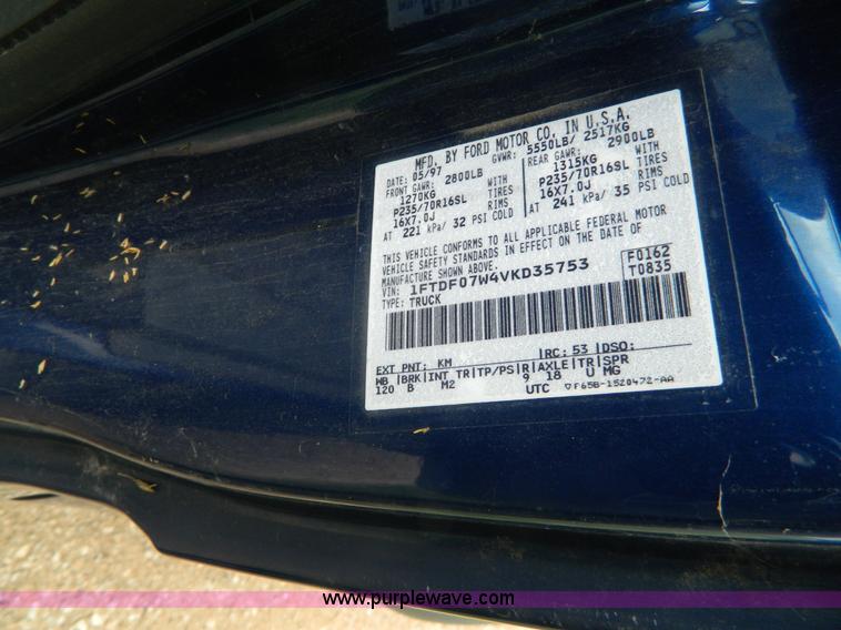 image for item J8930 1997 Ford F150 pickup truck