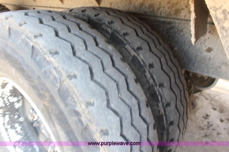 image for item K1239 1988 Mack MR630S refuse truck