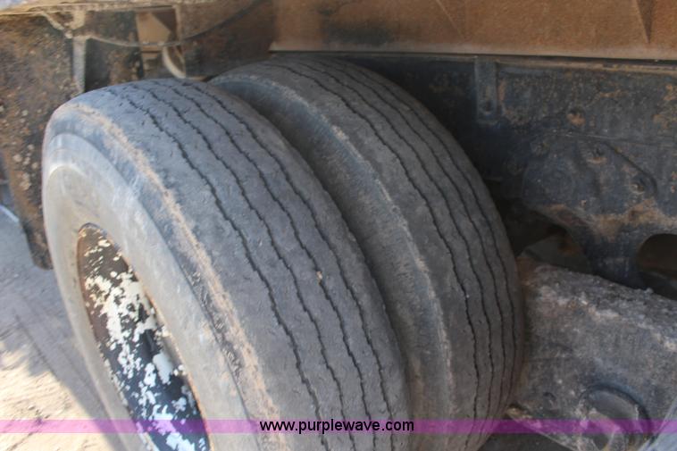 image for item K1239 1988 Mack MR630S refuse truck