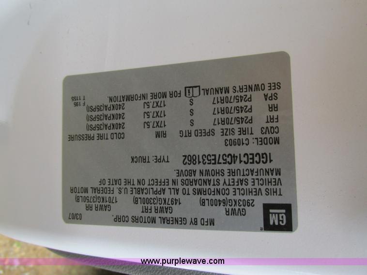 image for item K1400 2007 Chevrolet Silverado 1500 pickup truck