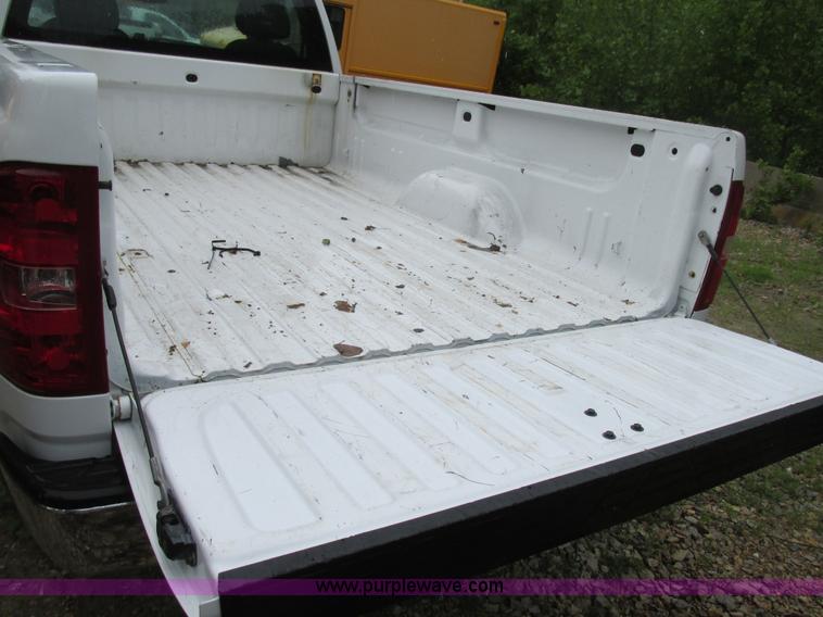 image for item K1400 2007 Chevrolet Silverado 1500 pickup truck