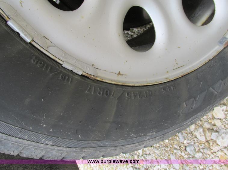 image for item K1405 2007 Chevrolet Silverado 1500 pickup truck