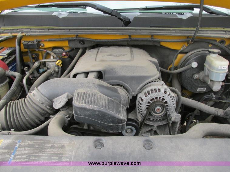 image for item K1405 2007 Chevrolet Silverado 1500 pickup truck