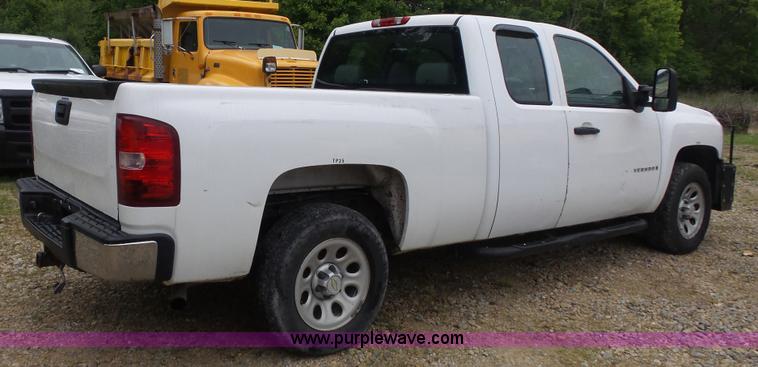 image for item K1406 2008 Chevrolet Silverado 1500 pickup truck