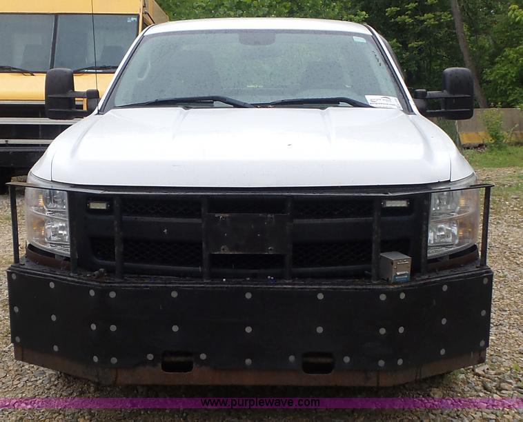 image for item K1406 2008 Chevrolet Silverado 1500 pickup truck
