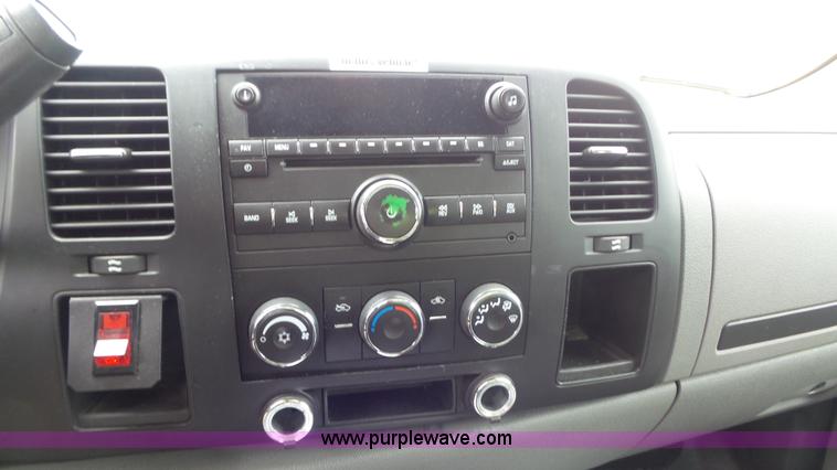 image for item K1406 2008 Chevrolet Silverado 1500 pickup truck