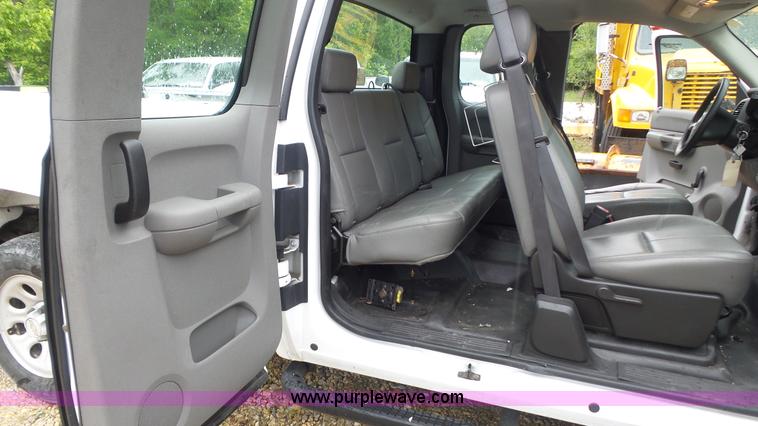 image for item K1406 2008 Chevrolet Silverado 1500 pickup truck