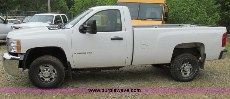 image for item K1408 2008 Chevrolet Silverado 2500HD pickup truck