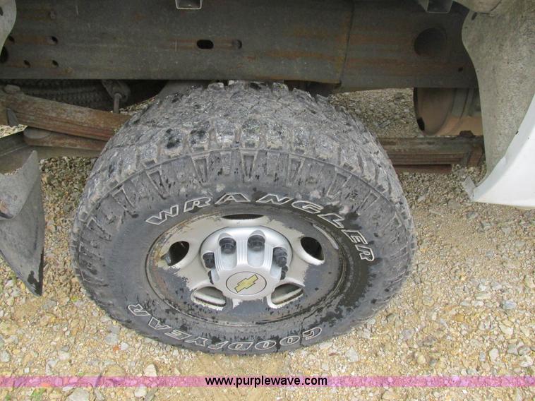 image for item K1408 2008 Chevrolet Silverado 2500HD pickup truck