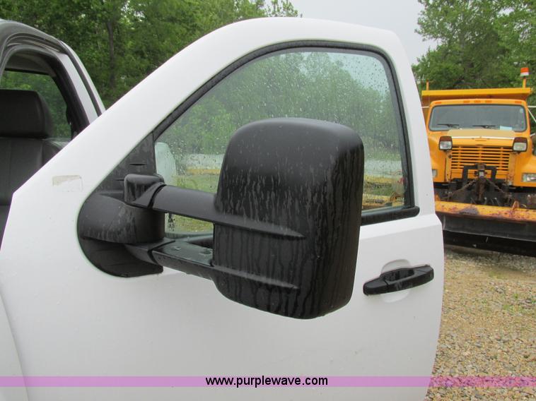 image for item K1408 2008 Chevrolet Silverado 2500HD pickup truck