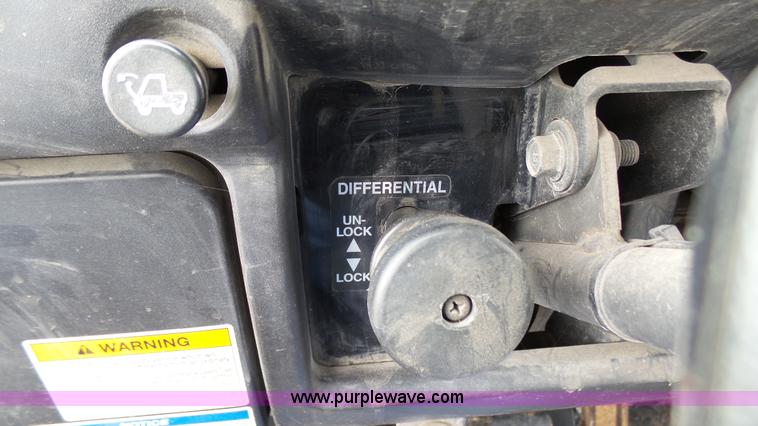 image for item K4081 2010 Kawasaki Mule 4000 utility vehicle