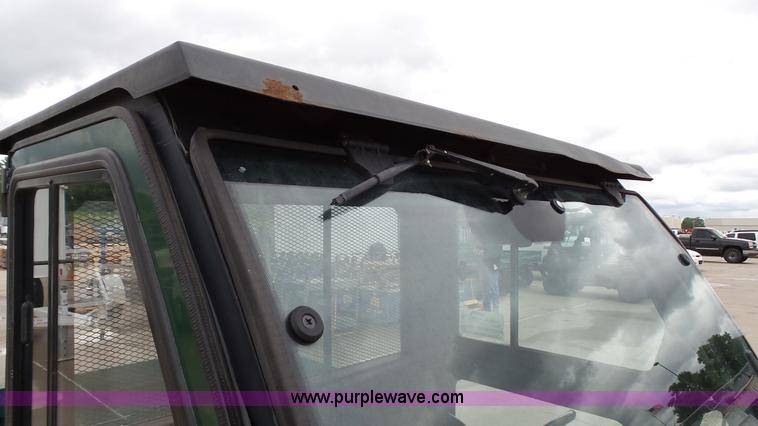 image for item K4081 2010 Kawasaki Mule 4000 utility vehicle