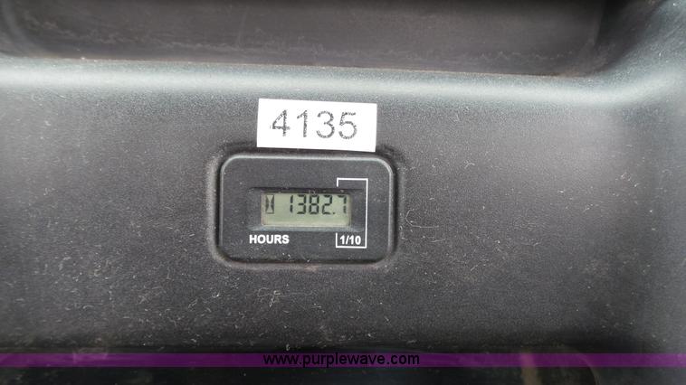 image for item K4082 2010 Kawasaki Mule 4000 utility vehicle