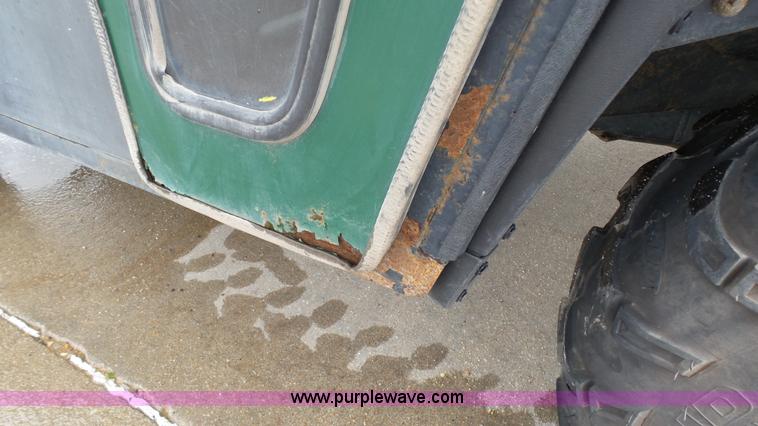 image for item K4083 2010 Kawasaki Mule 4000 utility vehicle